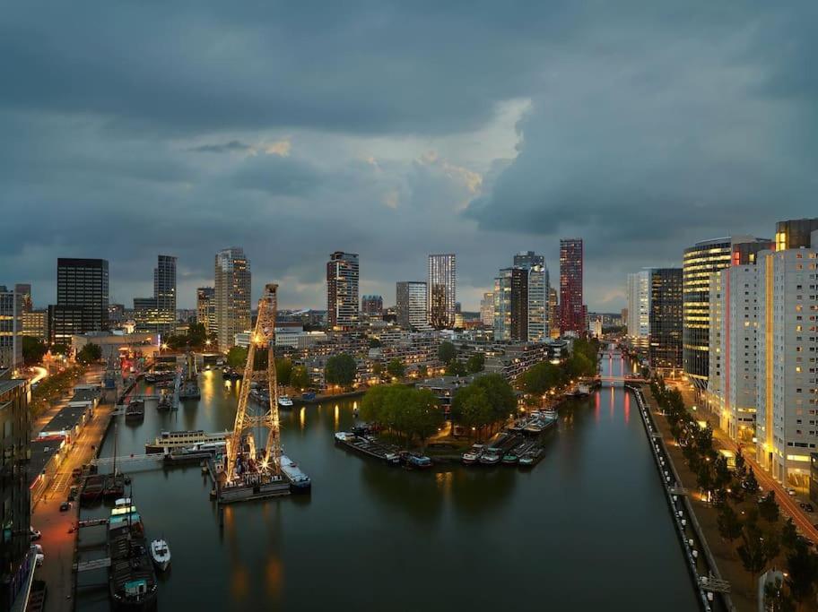 Stunning View Apt Free Parking Leilighet Rotterdam Eksteriør bilde