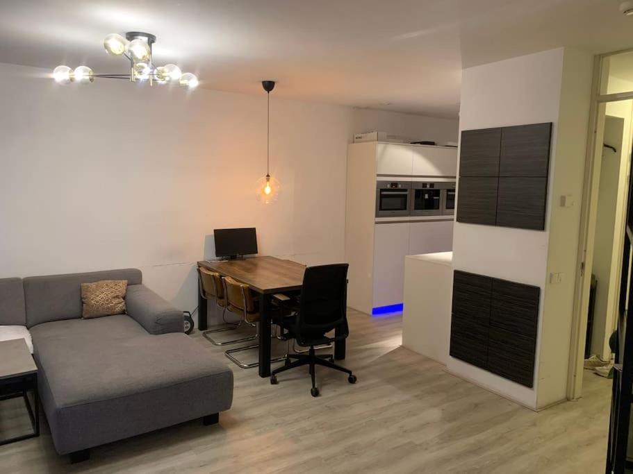 Stunning View Apt Free Parking Leilighet Rotterdam Eksteriør bilde